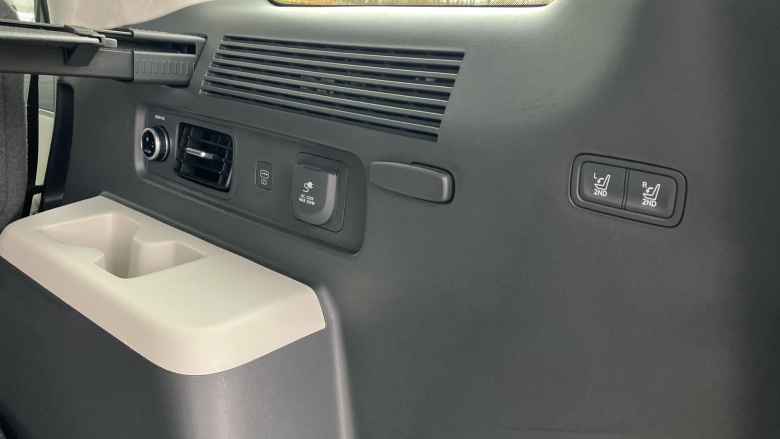 Hyundai SANTA FE 1.6 TGDi Plug-in Hybrid Ultimate 5dr 4WD Auto Estate